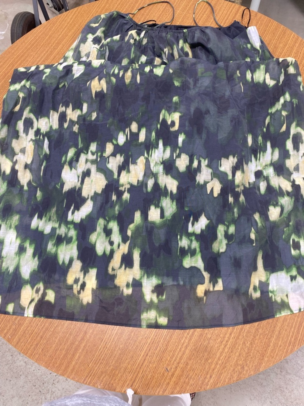 Banana Republic ORGANZA TIE-WAIST MAXI DRESS - Picture 7 of 9